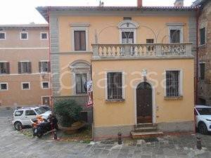 casa indipendente in vendita a Chiusi