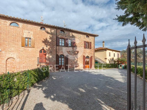 casa indipendente in vendita a Chiusi