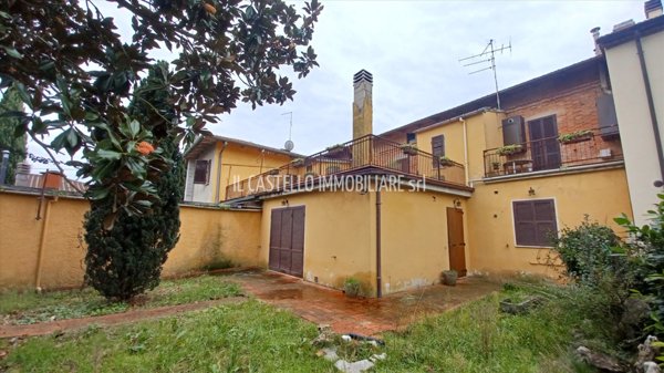 appartamento in vendita a Chiusi in zona Montallese