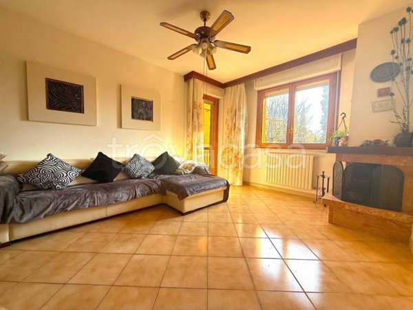 appartamento in vendita a Chiusi in zona Chiusi Scalo