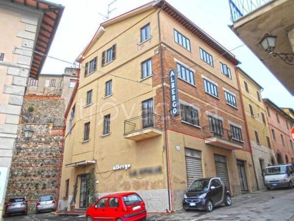 negozio in vendita a Chiusi