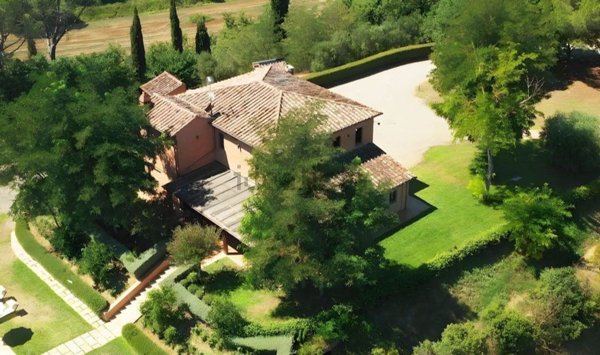 casa indipendente in vendita a Chiusi