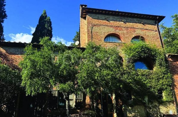 casa indipendente in vendita a Chiusi