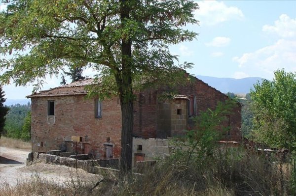 casale in vendita a Chiusi