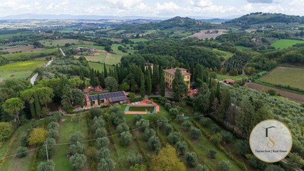 casa indipendente in vendita a Chiusi