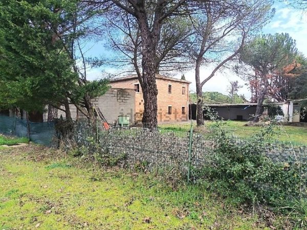 appartamento in vendita a Chiusi in zona Macciano