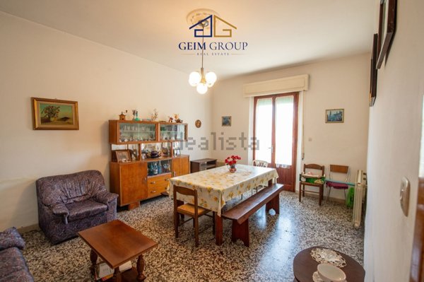 casa indipendente in vendita a Chiusi in zona Montallese