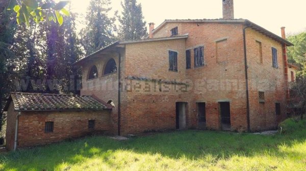 casale in vendita a Chiusi