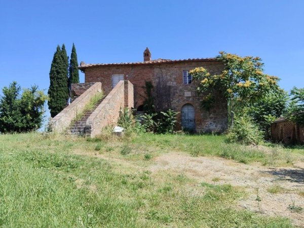 casale in vendita a Chiusi in zona Macciano