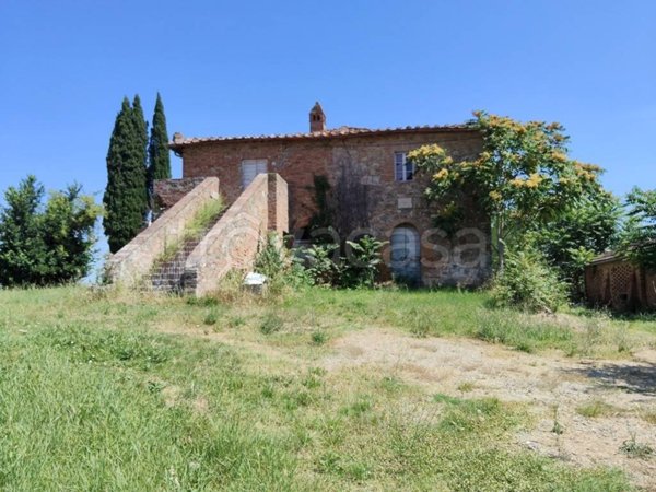 casa indipendente in vendita a Chiusi