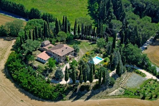 casa indipendente in vendita a Chiusi
