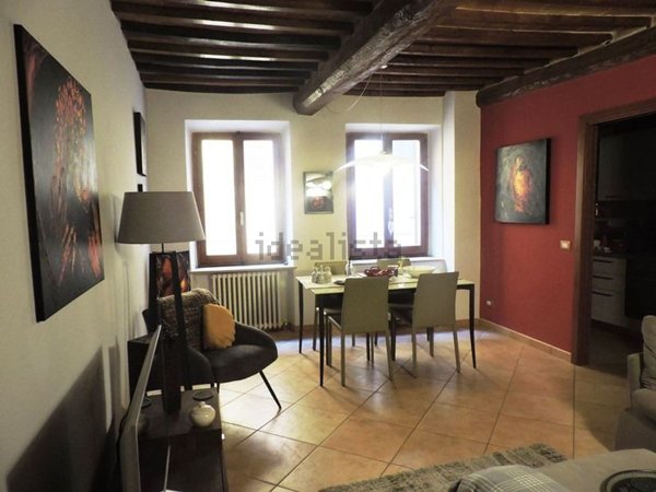 casa indipendente in vendita a Chiusi