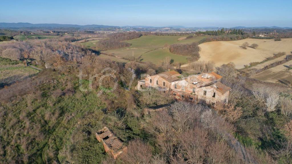 casa indipendente in vendita a Chiusi in zona Macciano