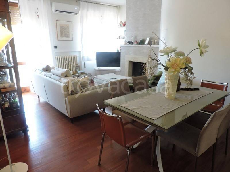 appartamento in vendita a Chiusi in zona Chiusi Scalo