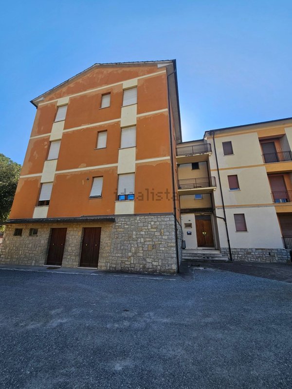 appartamento in vendita a Chiusi in zona Chiusi Scalo