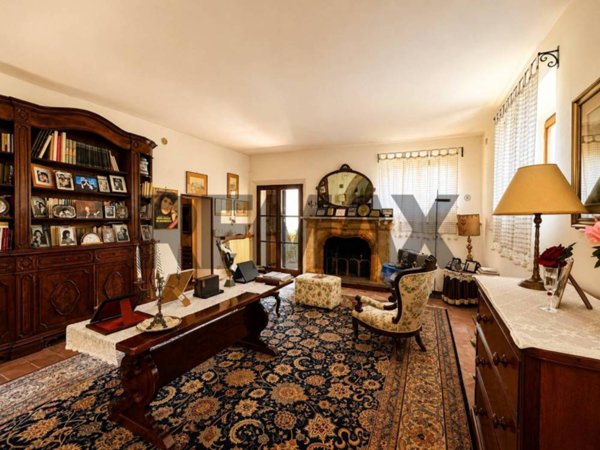 casa indipendente in vendita a Chiusi