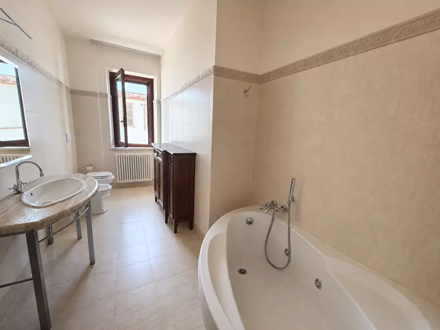 casa indipendente in vendita a Chiusi