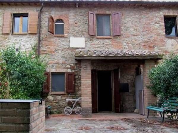 casale in vendita a Chiusi in zona Chiusi Scalo