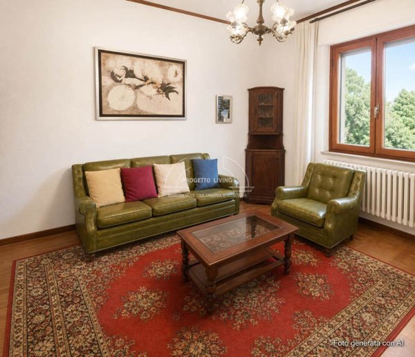 casa indipendente in vendita a Chiusi in zona Macciano