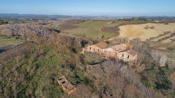 casa indipendente in vendita a Chiusi in zona Macciano