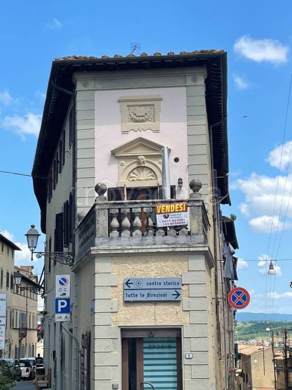 casa indipendente in vendita a Colle di Val d'Elsa