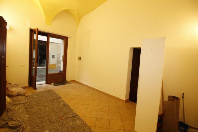negozio in vendita a Colle di Val d'Elsa