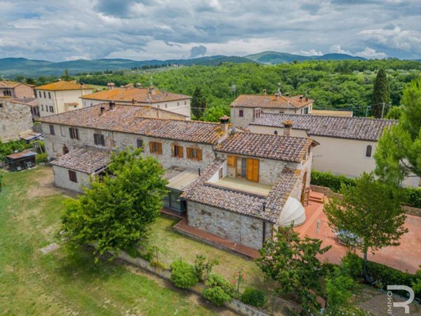 casa indipendente in vendita a Colle di Val d'Elsa