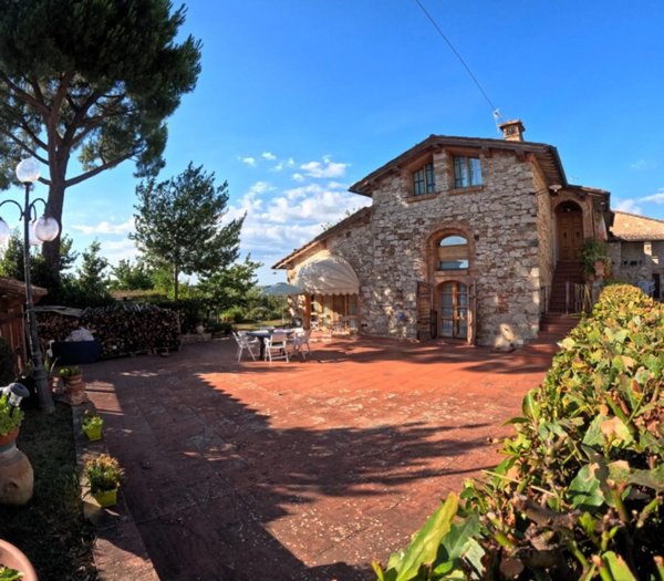 casa indipendente in vendita a Colle di Val d'Elsa