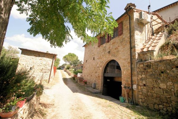 casa indipendente in vendita a Colle di Val d'Elsa