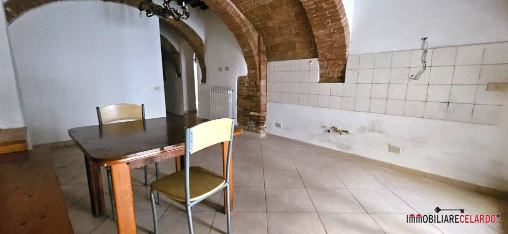 appartamento in vendita a Colle di Val d'Elsa