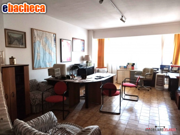 ufficio in vendita a Colle di Val d'Elsa