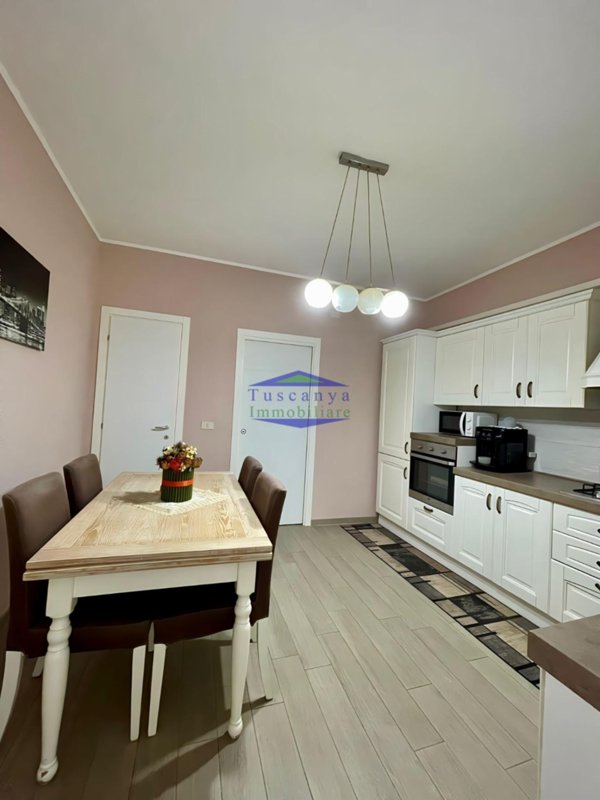 appartamento in vendita a Colle di Val d'Elsa