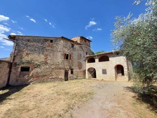 casa indipendente in vendita a Colle di Val d'Elsa