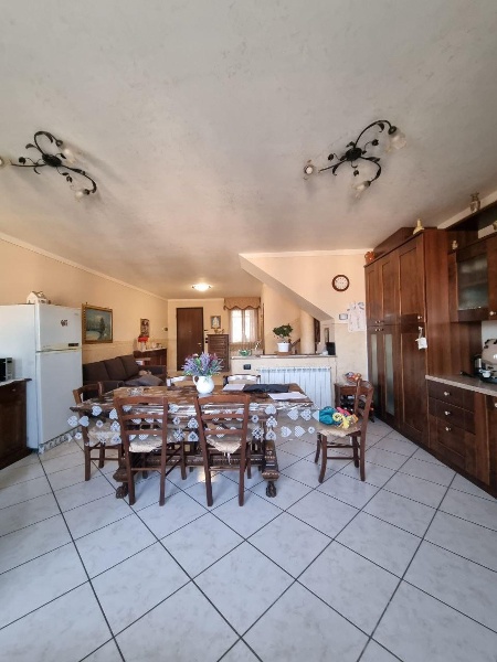 casa indipendente in vendita a Colle di Val d'Elsa