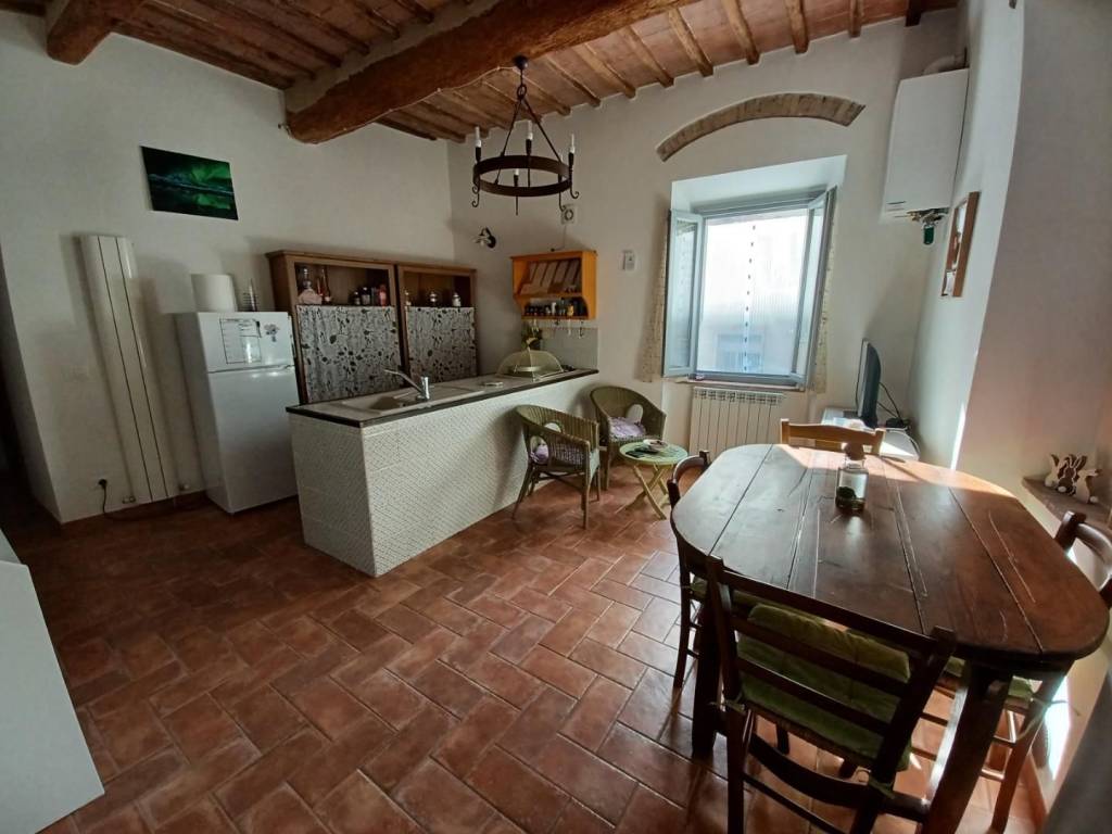 appartamento in vendita a Colle di Val d'Elsa