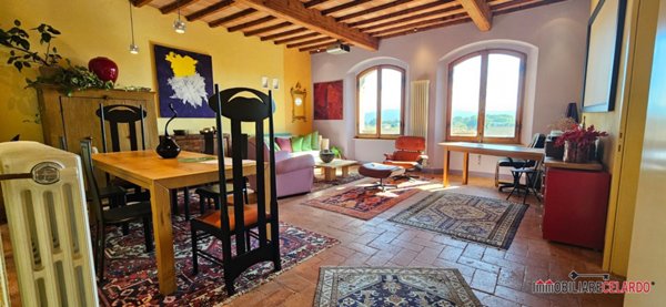 appartamento in vendita a Colle di Val d'Elsa