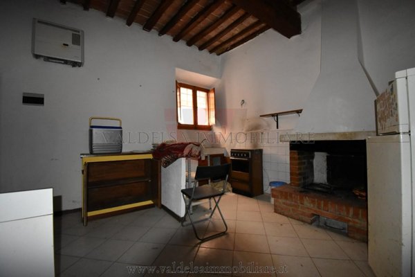 appartamento in vendita a Colle di Val d'Elsa
