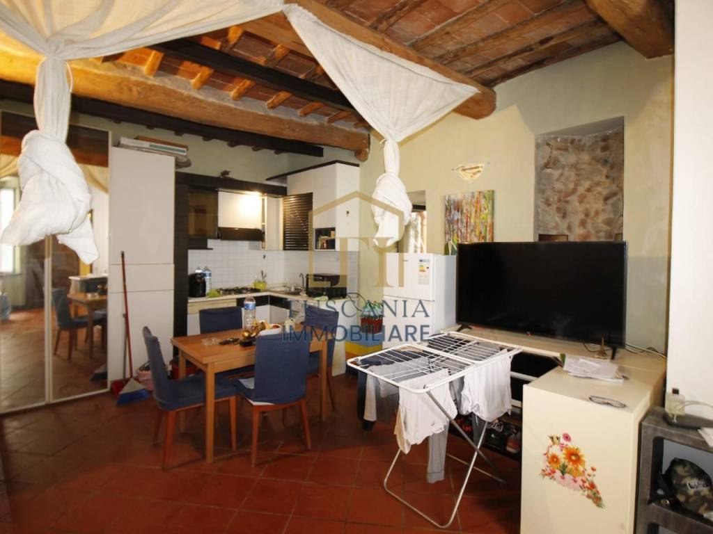 appartamento in vendita a Colle di Val d'Elsa