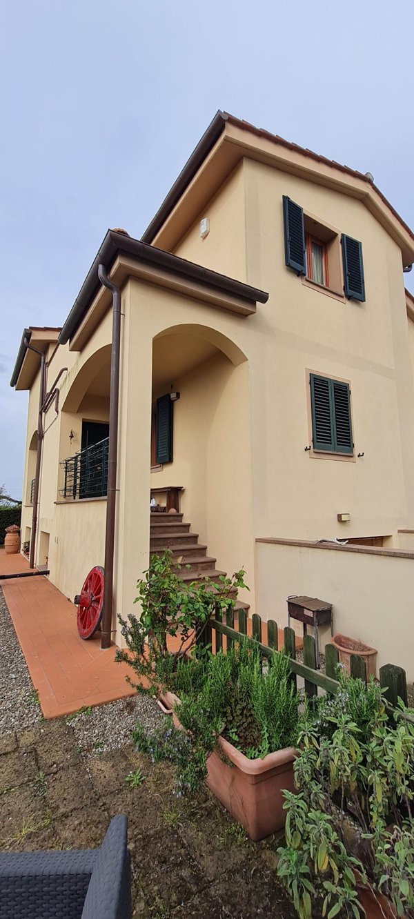 casa indipendente in vendita a Colle di Val d'Elsa in zona Selvamaggio
