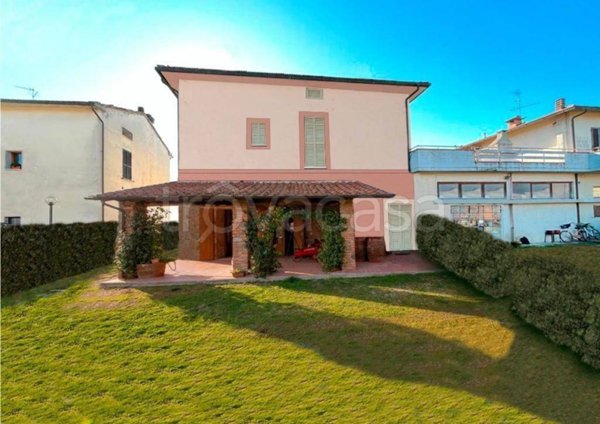 appartamento in vendita a Colle di Val d'Elsa