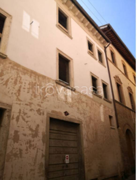 appartamento in vendita a Colle di Val d'Elsa