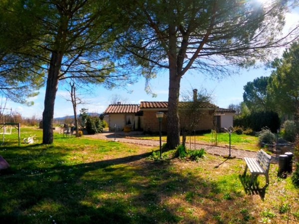 ufficio in vendita a Colle di Val d'Elsa