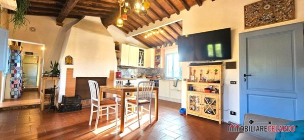 appartamento in vendita a Colle di Val d'Elsa in zona Le grazie
