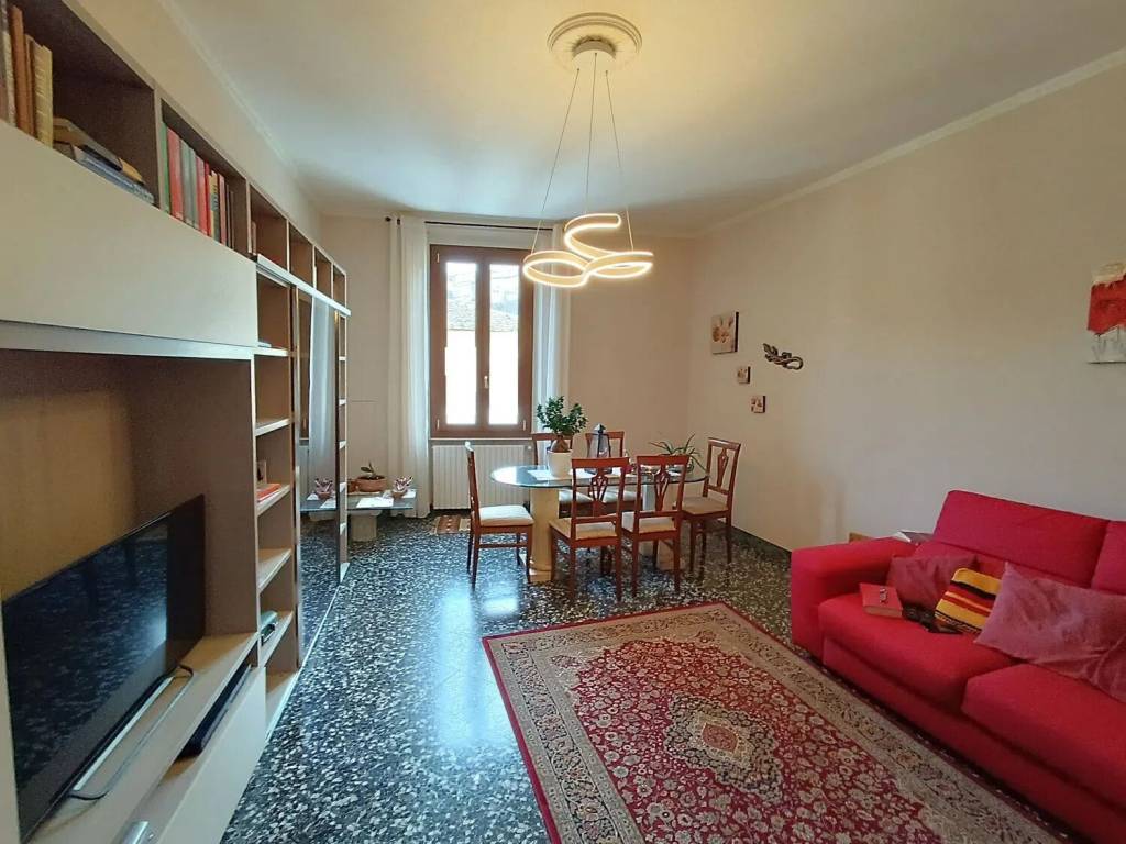 appartamento in vendita a Colle di Val d'Elsa