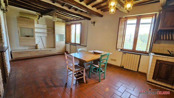 appartamento in vendita a Colle di Val d'Elsa