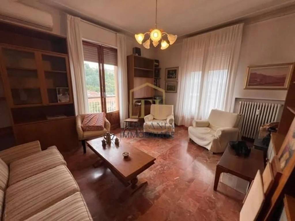 appartamento in vendita a Colle di Val d'Elsa