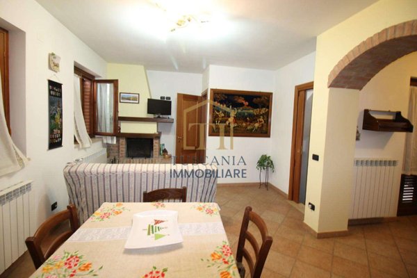appartamento in vendita a Colle di Val d'Elsa in zona Selvamaggio