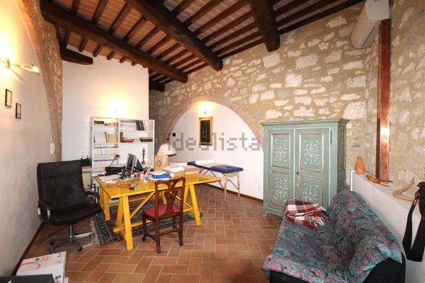 ufficio in vendita a Colle di Val d'Elsa