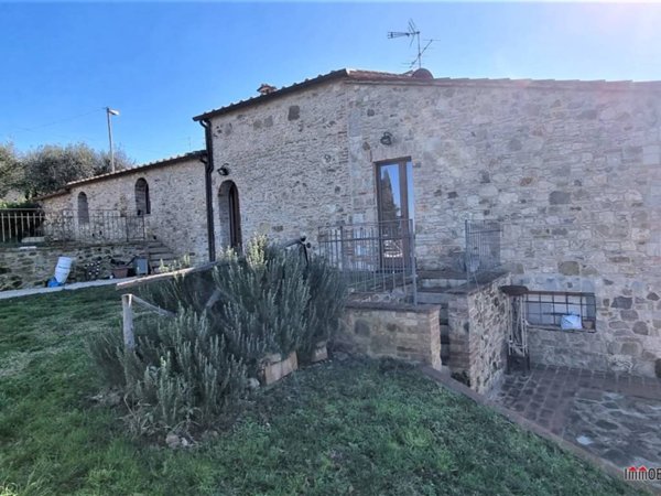 casa indipendente in vendita a Colle di Val d'Elsa in zona Selvamaggio