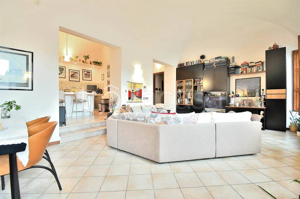 appartamento in vendita a Colle di Val d'Elsa